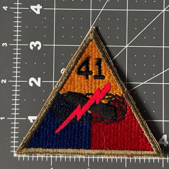 WW2 US Army 41st Armored Division Patch - #1501 - Picture 1 of 2
